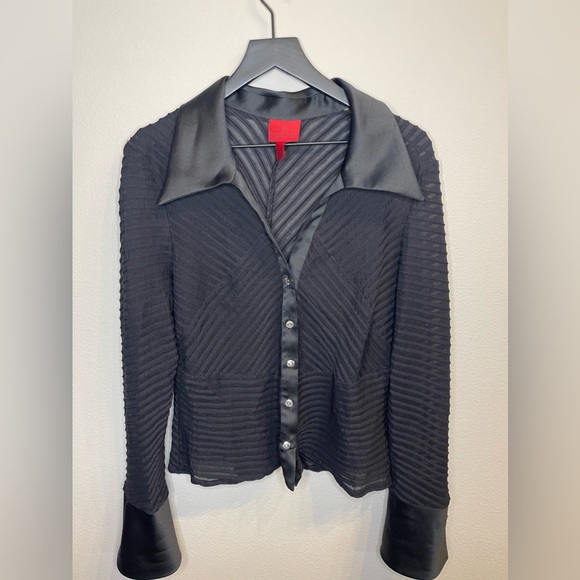 JS Collections Black Top - Picture 3 of 6